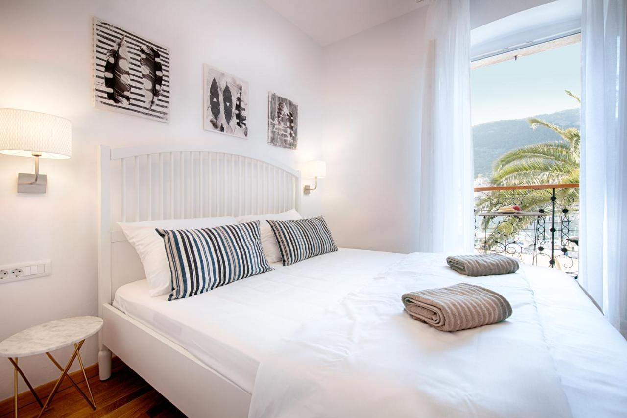Seafront Rooms Koluna Komiža Esterno foto